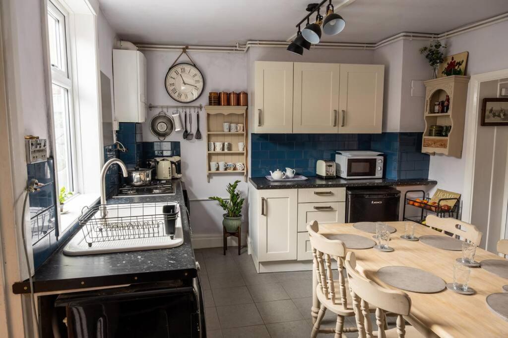Spacious Charming Cottage Near Lake And Sea Hornsea Eksteriør billede